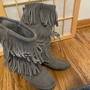 Minnetonka Gray Fringe Boots